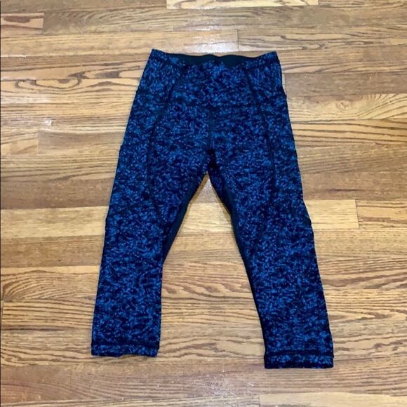 Lululemon Outrun 17" Crop - Picture 3 of 4